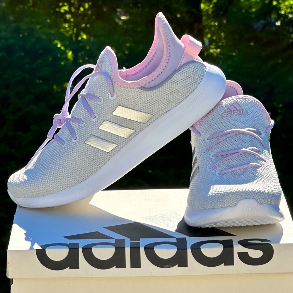 adidas Women's Sneakers in Light Gray and Pink